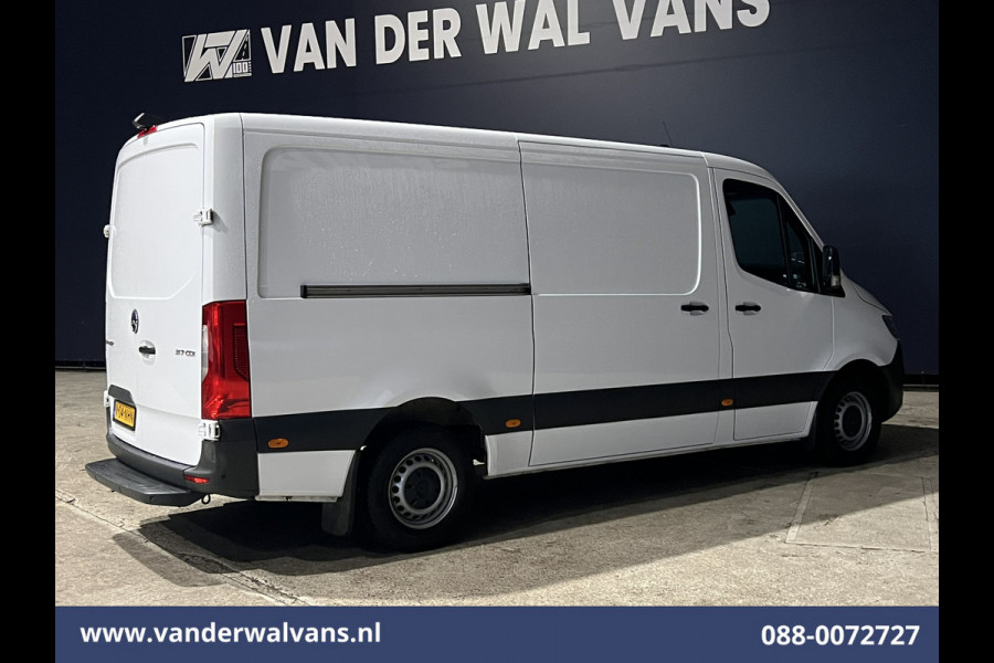 Mercedes-Benz Sprinter 317 CDI 170pk L2H1 Euro6 Airco | Camera | Navigatie | Apple Carplay | Cruisecontrol Android Auto, Chauffeursstoel, Parkeersensoren, MBUX