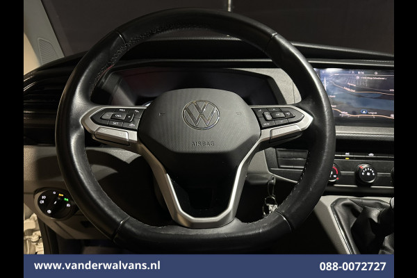 Volkswagen Transporter 2.0 TDI 150pk L2H1 Euro6 Airco | Navigatie | Apple Carplay | Cruisecontrol Trekhaak, Android Auto, Parkeersensoren