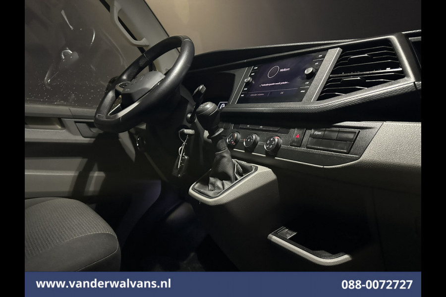 Volkswagen Transporter 2.0 TDI 150pk L2H1 Euro6 Airco | Navigatie | Apple Carplay | Cruisecontrol Trekhaak, Android Auto, Parkeersensoren
