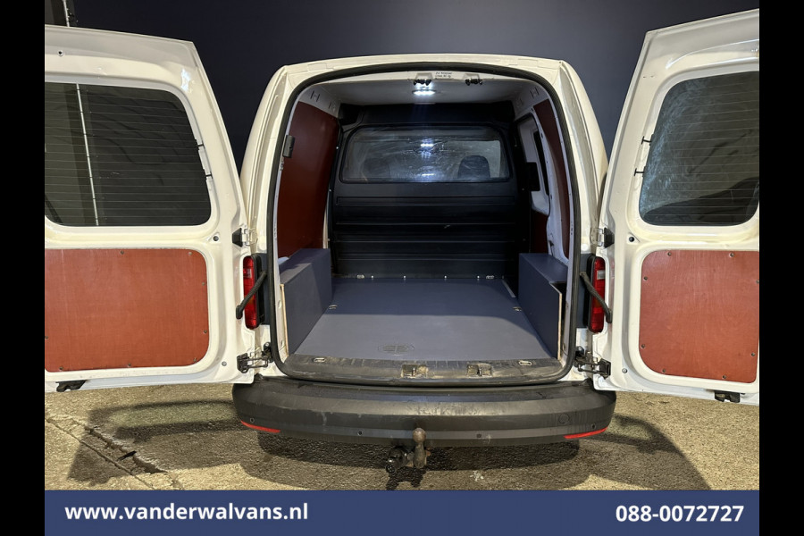 Volkswagen Caddy 2.0 TDI L1H1 Euro6 Airco | Camera | Cruisecontrol | Trekhaak Verwarmde Voorruit, Zijdeur, Parkeersensoren