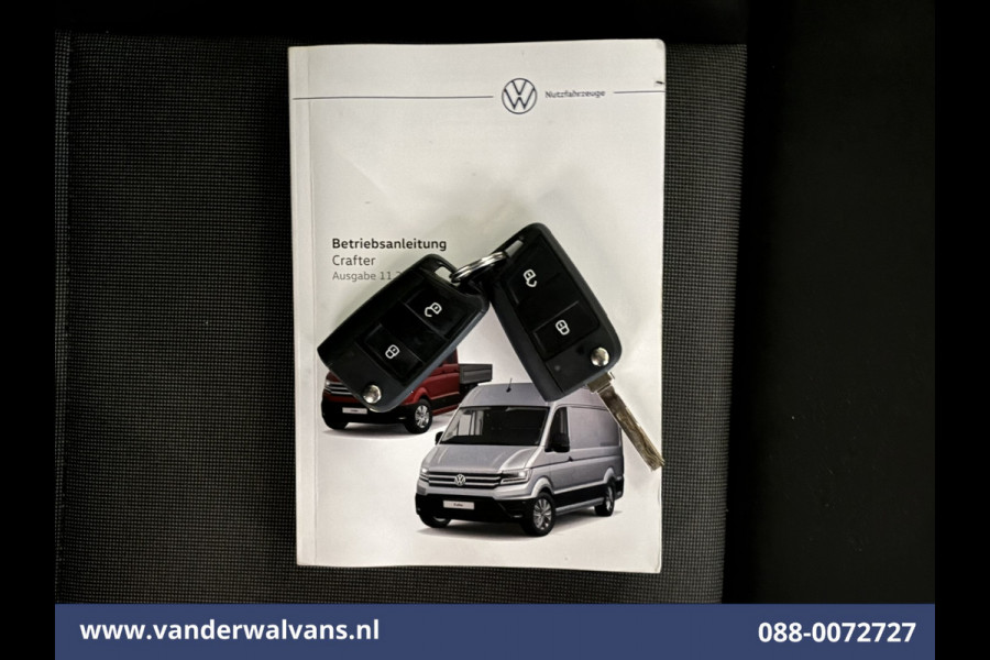 Volkswagen Crafter 2.0 TDI 141pk Bakwagen Laadklep Euro6 Airco | Camera | Apple Carplay Cruisecontrol, Bijrijdersbank