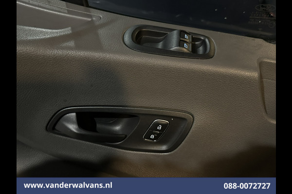 Ford Transit 2.0 TDCI 131pk L4H3 Euro6 Airco | Camera | Cruisecontrol | Verwarmde voorruit Parkeersensoren, Bijrijdersbank