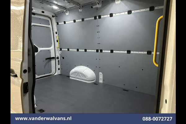 Volkswagen Crafter 2.0 TDI L3H3 L2H2 Euro6 Airco | Apple Carplay | Android Auto | Parkeersensoren Bijrijdersbank