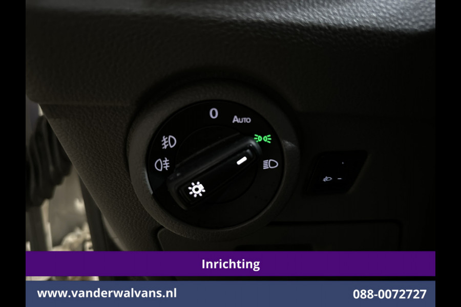 Volkswagen Transporter 2.0 TDI L2H1 Inrichting Euro6 Airco | Imperiaal | Omvormer | Camera | Apple Carplay | Cruisecontrol Android Auto, Trekhaak, Parkeersensoren