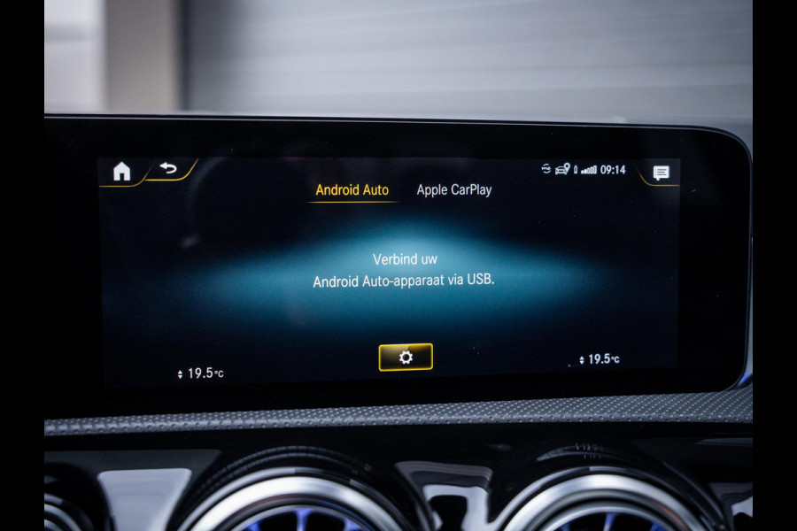 Mercedes-Benz CLA-Klasse 250 e AMG Line - Matrix l Pano l Sfeerverl. l Keyless l 19"