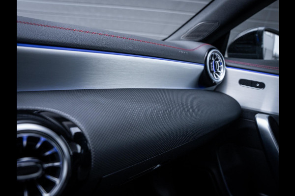 Mercedes-Benz CLA-Klasse 250 e AMG Line - Matrix l Pano l Sfeerverl. l Keyless l 19"