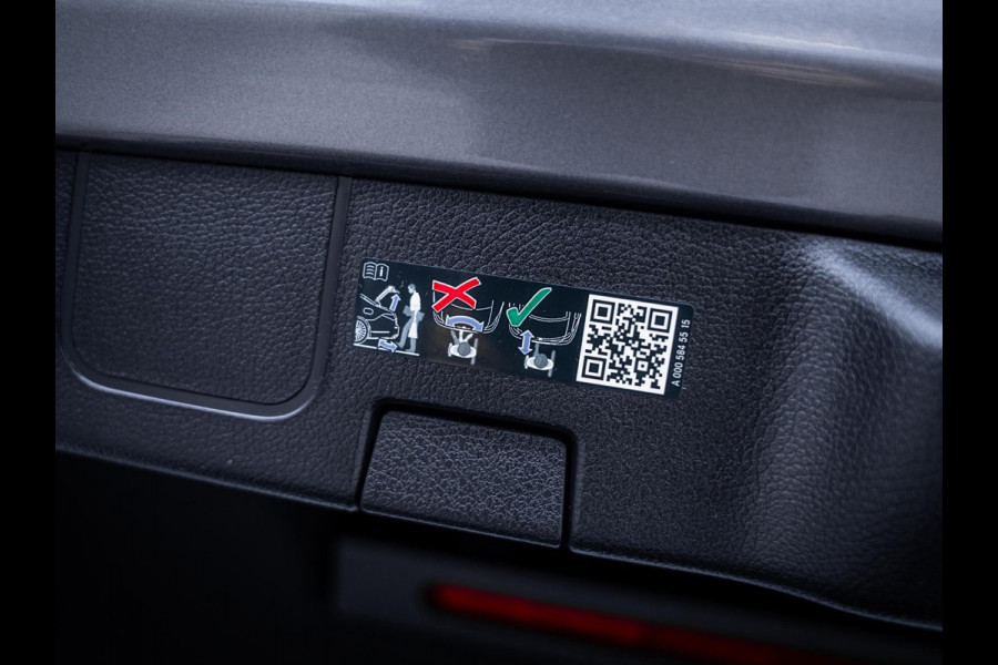 Mercedes-Benz CLA-Klasse 250 e AMG Line - Matrix l Pano l Sfeerverl. l Keyless l 19"