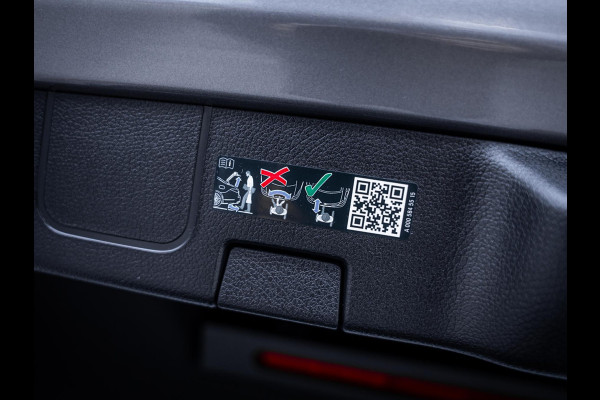 Mercedes-Benz CLA-Klasse 250 e AMG Line - Matrix l Pano l Sfeerverl. l Keyless l 19"