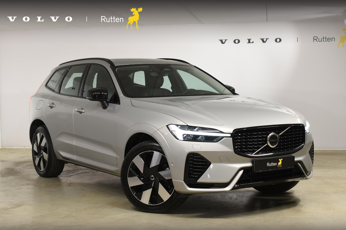 Volvo XC60 T6 350PK Automaat Plug-in Hybrid AWD Ultra Dark / Navigatie / Adaptieve Cruise control / Head Up-Display / Panorama dak / Leder / Elektrische stoelen / 360 Camera / Trekhaak / 20" Velgen