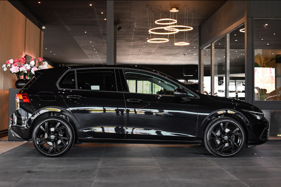 Volkswagen Golf 1.0 TSI Life Business, LED, ACC, Memory, Carplay, Alcantara, Digital, Stoelverwarming, Sfeerverlichting!