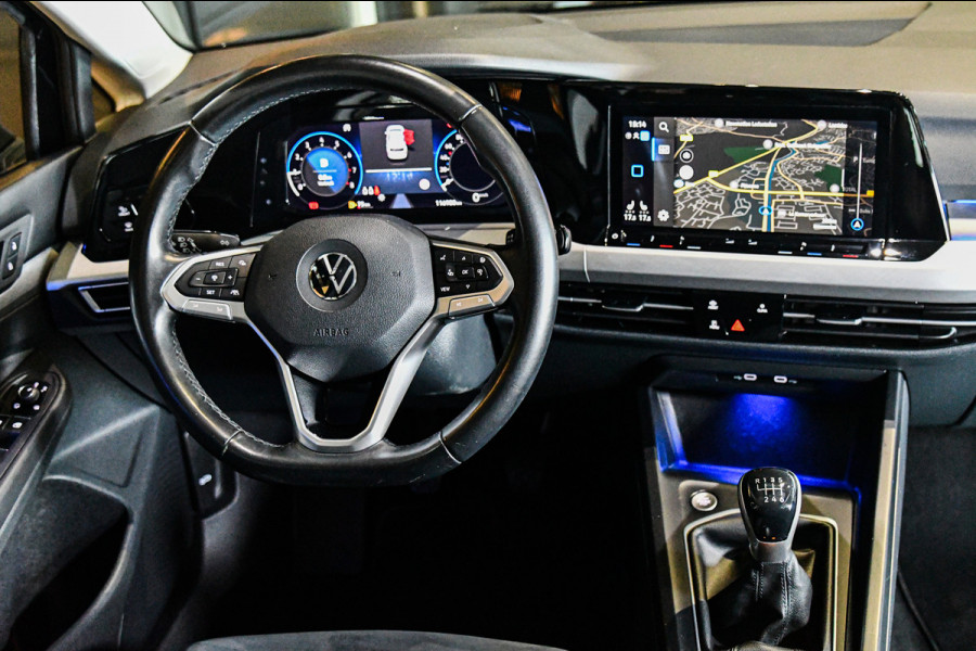 Volkswagen Golf 1.0 TSI Life Business, LED, ACC, Memory, Carplay, Alcantara, Digital, Stoelverwarming, Sfeerverlichting!