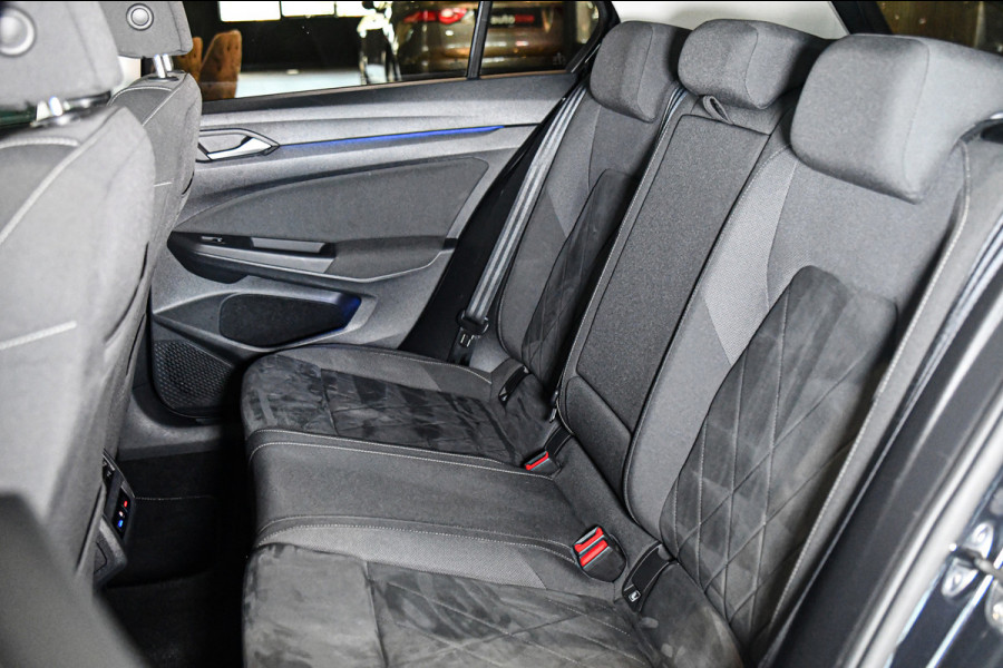 Volkswagen Golf 1.0 TSI Life Business, LED, ACC, Memory, Carplay, Alcantara, Digital, Stoelverwarming, Sfeerverlichting!