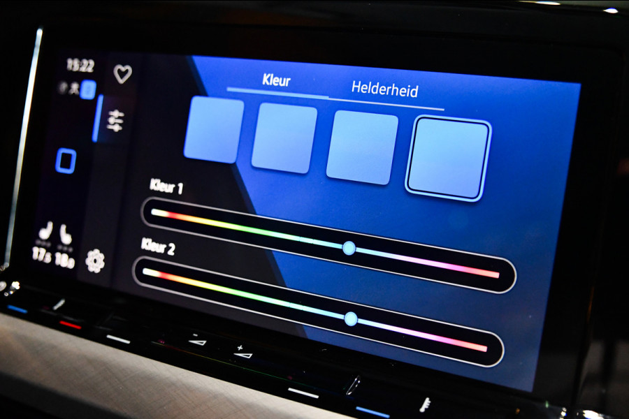 Volkswagen Golf 1.0 TSI Life Business, LED, ACC, Memory, Carplay, Alcantara, Digital, Stoelverwarming, Sfeerverlichting!