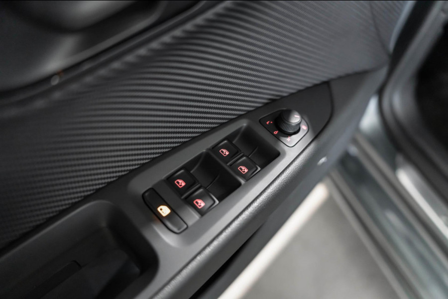 Seat Leon CUPRA R 2.0 TSI Nr. 561/799 DSG Carbon Performance Uniek