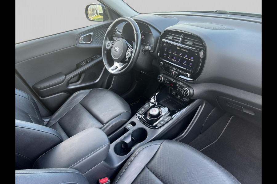 Kia e-Soul ExecutiveLine 64 kWh | Trekhaak