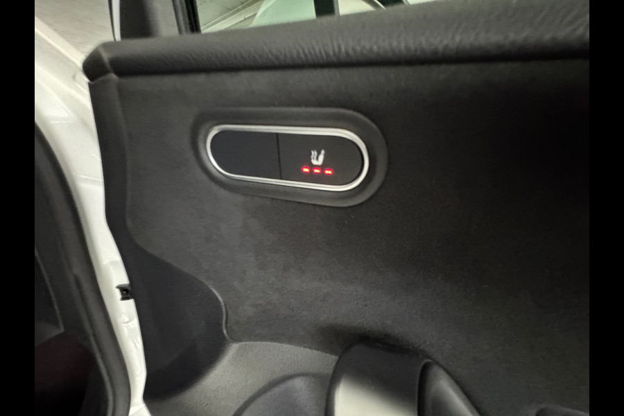 Mercedes-Benz A-Klasse 180 Business AMG Memory|Sfeer|Night