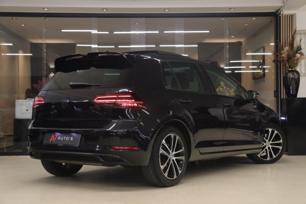 Volkswagen Golf 1.5 TSI R-Line Pano/Carplay/Dynaudio/Cam/Blindspot/Vol