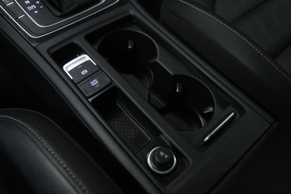 Volkswagen Golf 1.5 TSI R-Line Pano/Carplay/Dynaudio/Cam/Blindspot/Vol