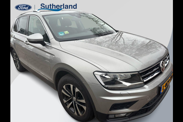 Volkswagen Tiguan 1.5 TSI ACT Highline | 150pk | Trekhaak | Stoelverwarming | Parkeersensoren Voor & Achter | Trekgewicht 1.800kg (geremd)