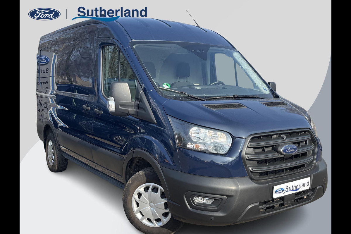 Ford Transit 350 2.0 TDCI L2H2 Trend | SCI | 130pk | Trekhaak | Achteruitrijcamera | Cruise control | Airco | Bluetooth | Voorruitverwarming | 3 zitplaatsen