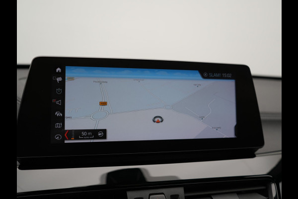 BMW X1 xDrive25e Sportline PHEV 221pk Dealer O.H | Trekhaak Afn. | Panodak | Head Up | Camera | Harman / Kardon | Sportstoelen Memory & Verwarmd | Keyless | Apple Carplay | BMW LED | Sfeerverlichting | Navigatie | DAB | 18" L.M | Plug In Hybrid |