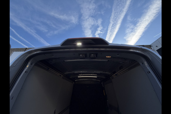 Ford E-Transit 350 L2H2 270PK Trend 68 kWh 317 KM WLTP CarPlay/cruisecontrol/stoelverwarming