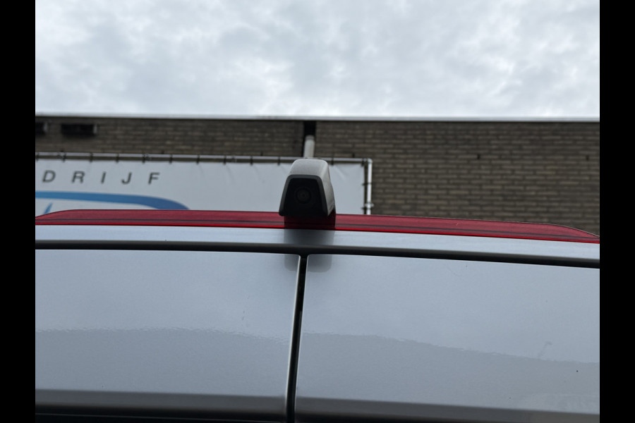 Volkswagen Crafter 30 2.0 TDI 141PK Euro 6 L3H2 Nieuwe APK/Automaat/CarPlay/camera/cruise control