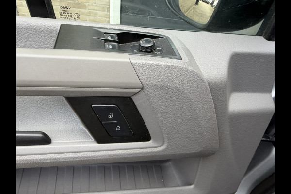 Volkswagen Crafter 30 2.0 TDI 141PK Euro 6 L3H2 Nieuwe APK/Automaat/CarPlay/camera/cruise control