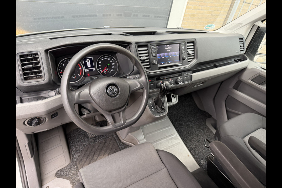 Volkswagen Crafter 35 2.0 TDI 141 PK Euro 6 L3H3 Nieuwe apk/Automaat/CarPlay/trekhaak/cruise control
