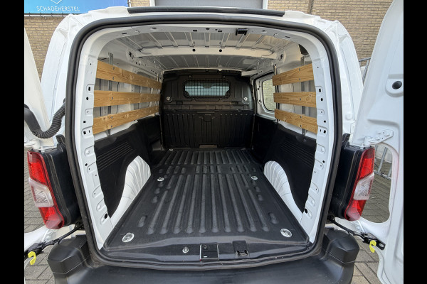 Peugeot Partner 1.2 PureTech Premium CarPlay/cruise control/navigatie systeem