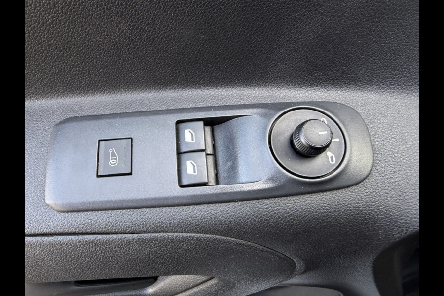 Peugeot Partner 1.2 PureTech Premium CarPlay/cruise control/navigatie systeem