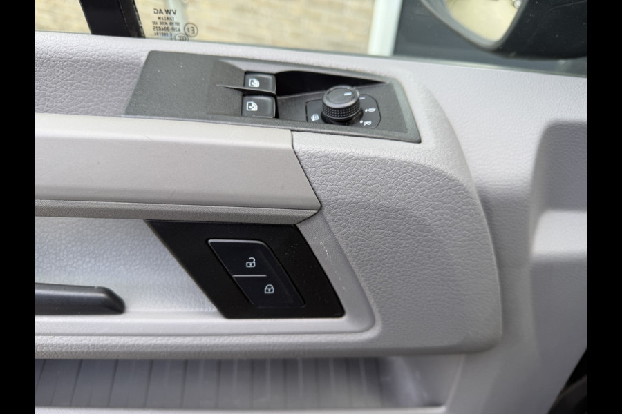 Volkswagen Crafter 35 2.0 TDI 141PK EUR 6 L3H3 Cruise Control/CarPlay/camera