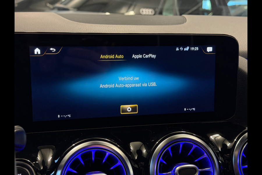 Mercedes-Benz GLA 200 AMG|PANO|SFEER|MEMORY|VOL!