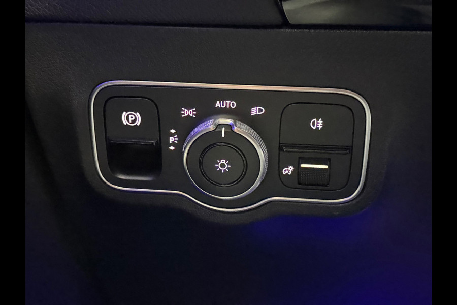 Mercedes-Benz GLA 200 AMG|PANO|SFEER|MEMORY|VOL!