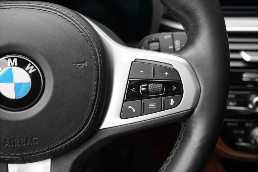 BMW 5 Serie Touring 530i High Executive M-Sport Pano Laser ACC H/K Memory 20"