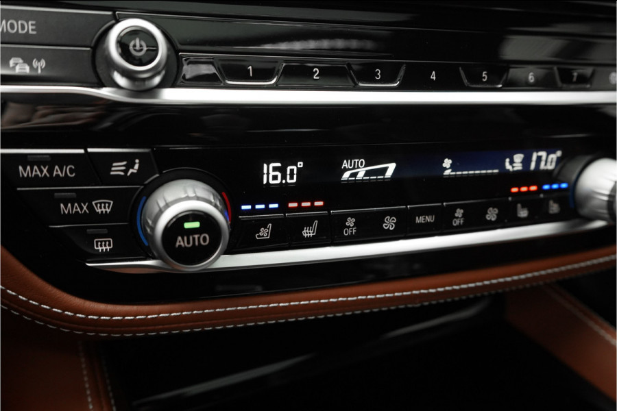 BMW 5 Serie Touring 530i High Executive M-Sport Pano Laser ACC H/K Memory 20"