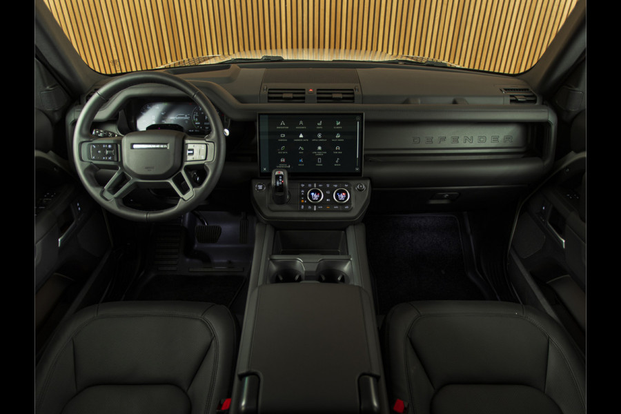 Land Rover Defender 110 2.0 P300e 110 X-Dynamic HSE BORASCO GREY | MY26 | PANO | HUD | 22" | MERIDIAN
