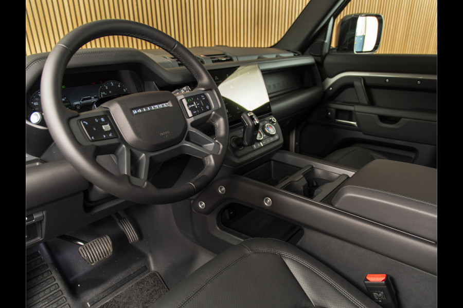 Land Rover Defender 110 2.0 P300e 110 X-Dynamic HSE BORASCO GREY | MY26 | PANO | HUD | 22" | MERIDIAN