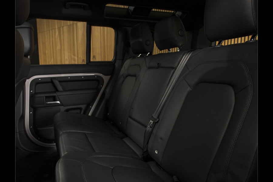 Land Rover Defender 110 2.0 P300e 110 X-Dynamic HSE BORASCO GREY | MY26 | PANO | HUD | 22" | MERIDIAN