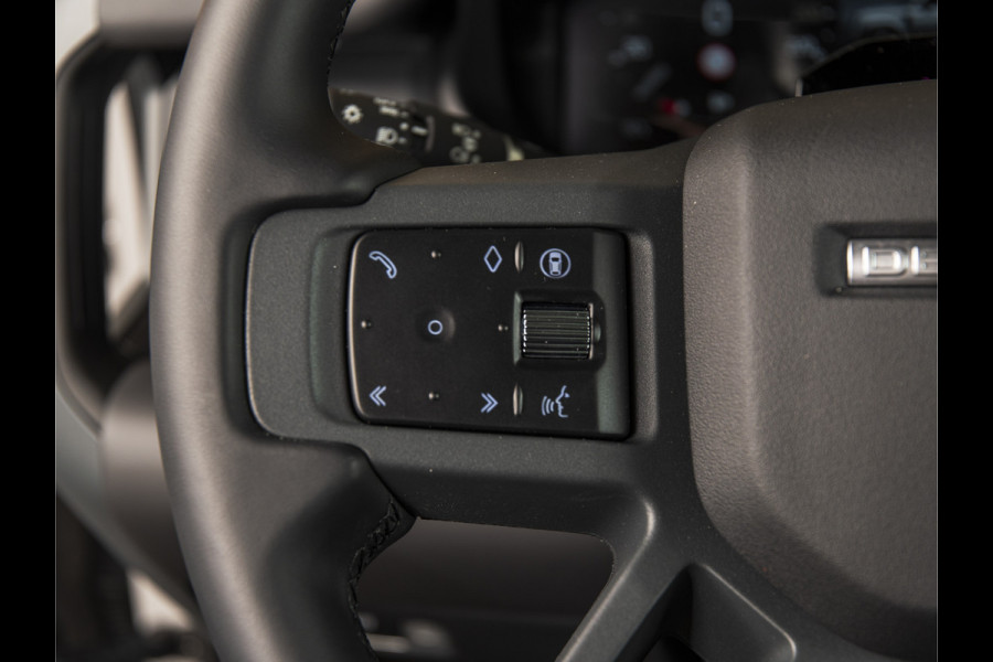 Land Rover Defender 110 2.0 P300e 110 X-Dynamic HSE BORASCO GREY | MY26 | PANO | HUD | 22" | MERIDIAN