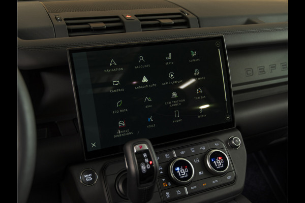 Land Rover Defender 110 2.0 P300e 110 X-Dynamic HSE BORASCO GREY | MY26 | PANO | HUD | 22" | MERIDIAN