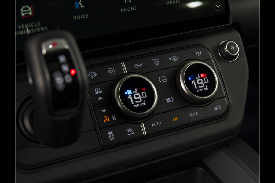 Land Rover Defender 110 2.0 P300e 110 X-Dynamic HSE BORASCO GREY | MY26 | PANO | HUD | 22" | MERIDIAN