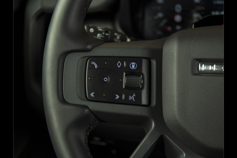 Land Rover Defender 110 2.0 P300e 110 X-Dynamic HSE MY26 | PANO | HUD | 22" | MERIDIAN