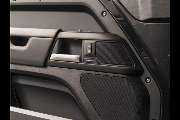 Land Rover Defender 110 2.0 P300e 110 X-Dynamic HSE MY26 | PANO | HUD | 22" | MERIDIAN