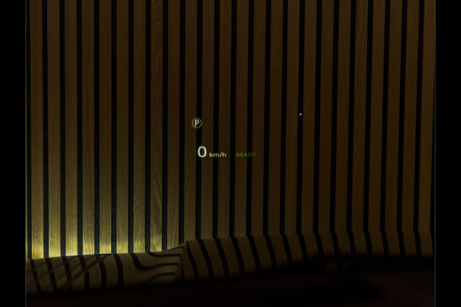 Land Rover Defender 110 2.0 P300e 110 X-Dynamic HSE MY26 | PANO | HUD | 22" | MERIDIAN