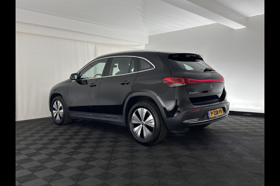 Mercedes-Benz EQA 250 Business Solution Luxury 67 kWh [ 3-Fase ] (INCL-BTW) *FULL-LEATHER | WIDE-SCREEN-DIGI-COCKPIT | FULL-LED | AMBIENT-LIGHT | CAMERA | NAVI-FULLMAP | DAB+ | COMFORT-SEATS | ECC | SHIFT-PADDLES | CRUISE | HEATED-SEATS | TOWBAR | 18''A