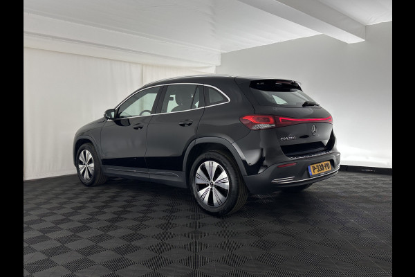 Mercedes-Benz EQA 250 Business Solution Luxury 67 kWh [ 3-Fase ] (INCL-BTW) *FULL-LEATHER | WIDE-SCREEN-DIGI-COCKPIT | FULL-LED | AMBIENT-LIGHT | CAMERA | NAVI-FULLMAP | DAB+ | COMFORT-SEATS | ECC | SHIFT-PADDLES | CRUISE | HEATED-SEATS | TOWBAR | 18''A