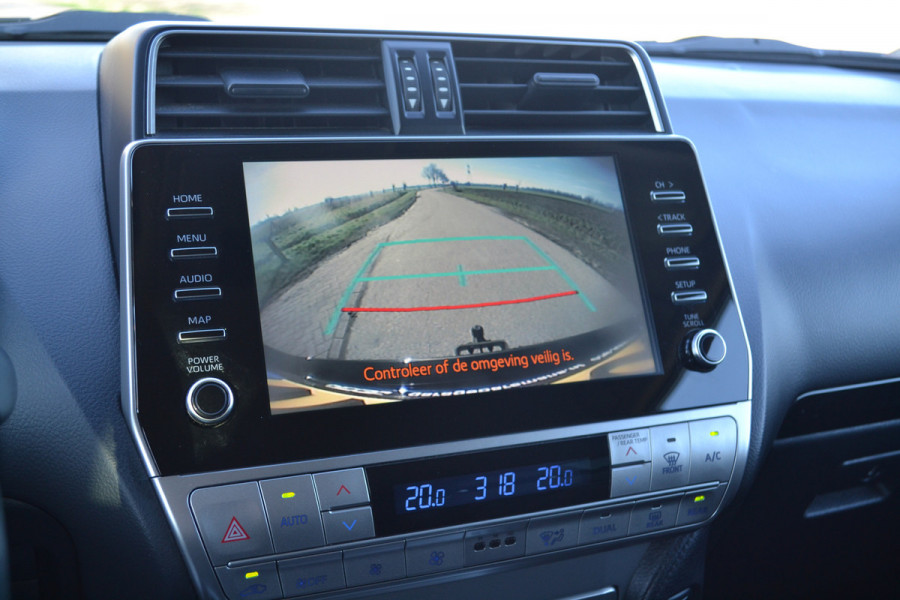 Toyota Land Cruiser 150 2.8 D-4D-F Professional Window Van