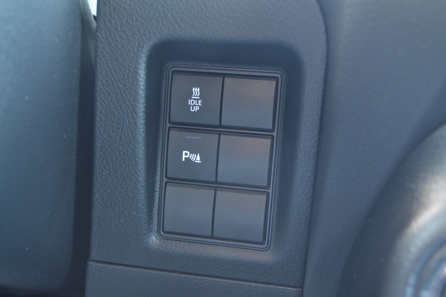 Toyota Land Cruiser 150 2.8 D-4D-F Professional Window Van