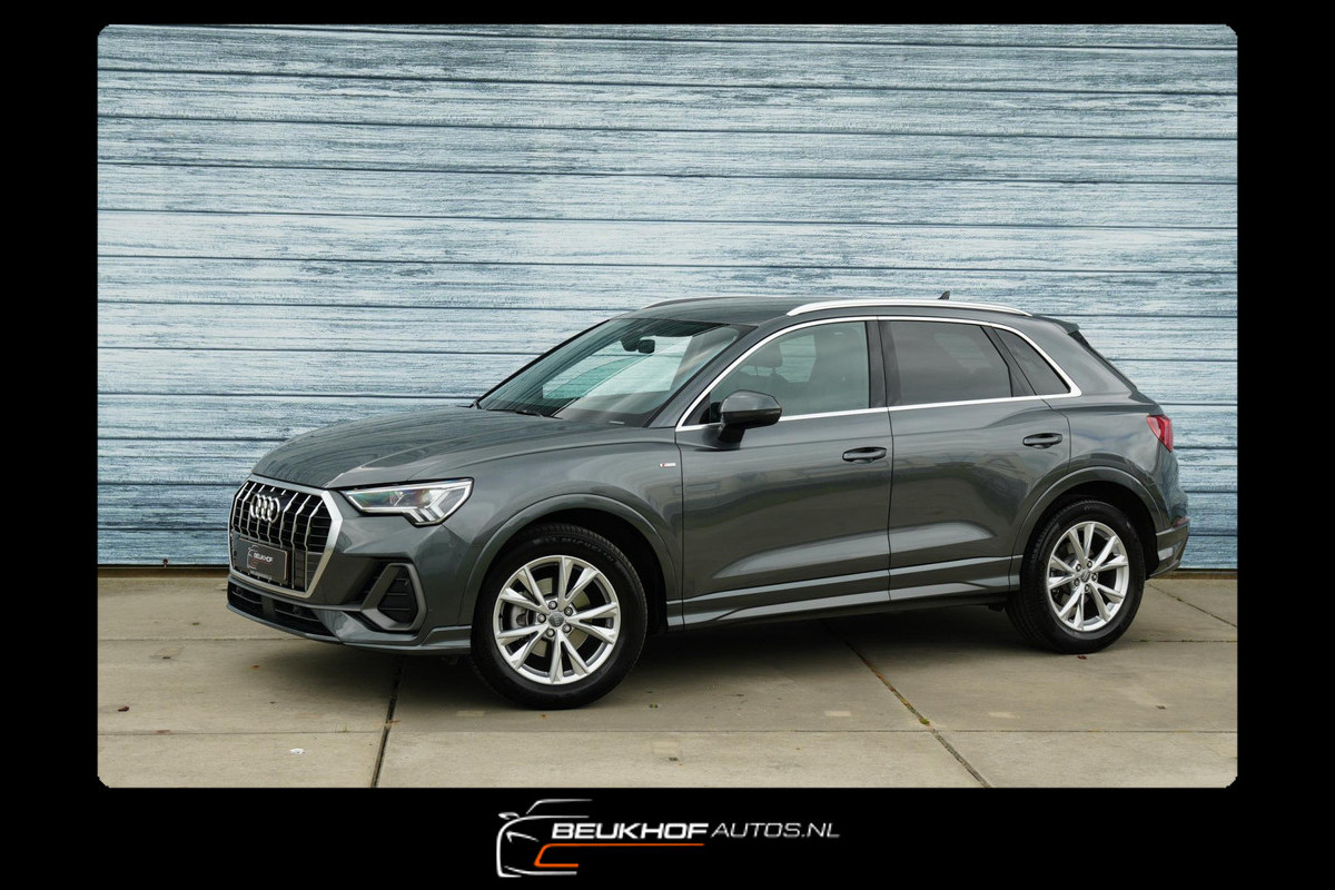 Audi Q3 35 TFSI S-Line Sport Trekhaak Carplay Leer Xenon Pdc